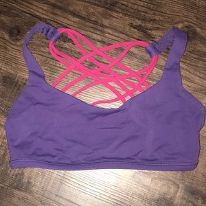 Lululemon sports bra